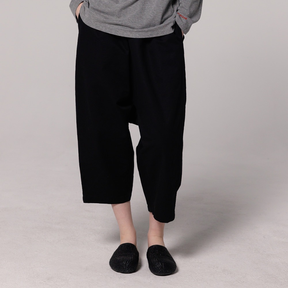 banded baggy cropped trousers